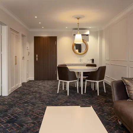 Otel Gradiali Wellness And Palanga