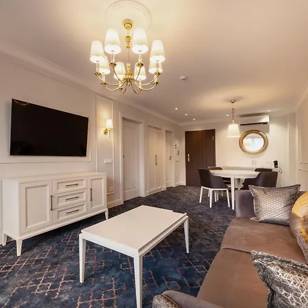 Otel Gradiali Wellness And Palanga